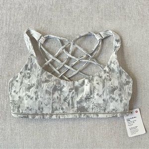 NWT Lululemon Free To Be Wild Sports Bra